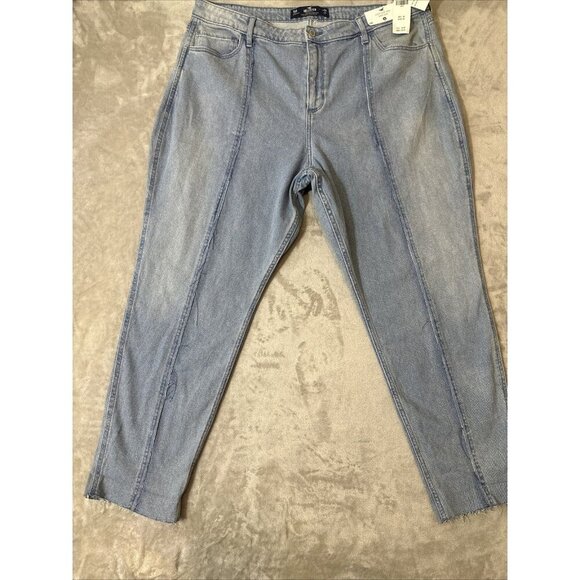 Women’ Hollister Curvy High Rise Mom Jeans Light Was Raw Hem Size 19R 34x27 NWT - Picture 4 of 16